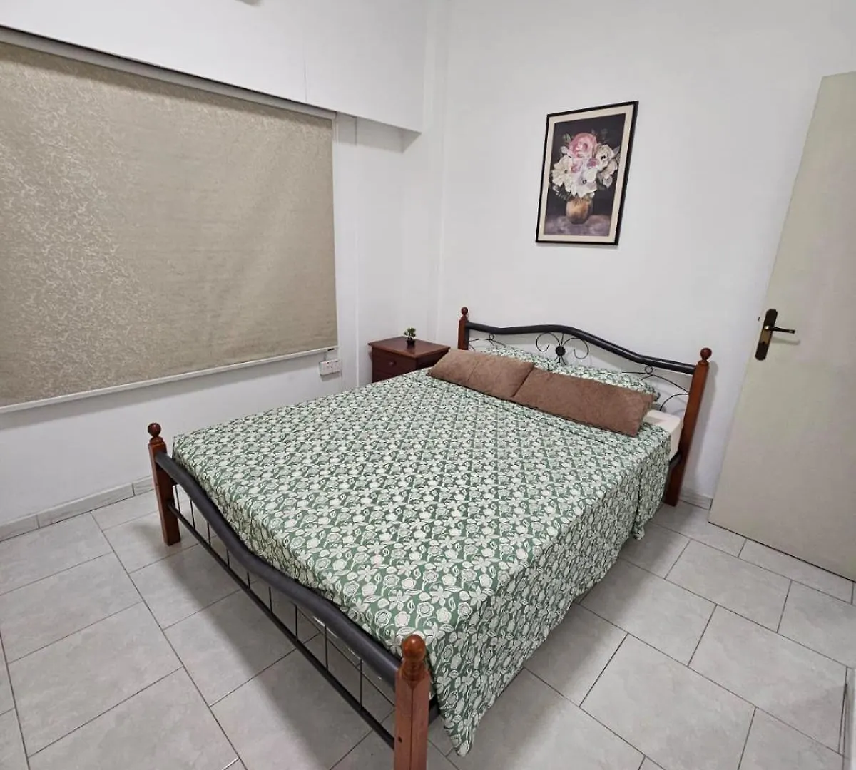 לרנקה Makenzy Mermaid 2 Bedroom Apartment