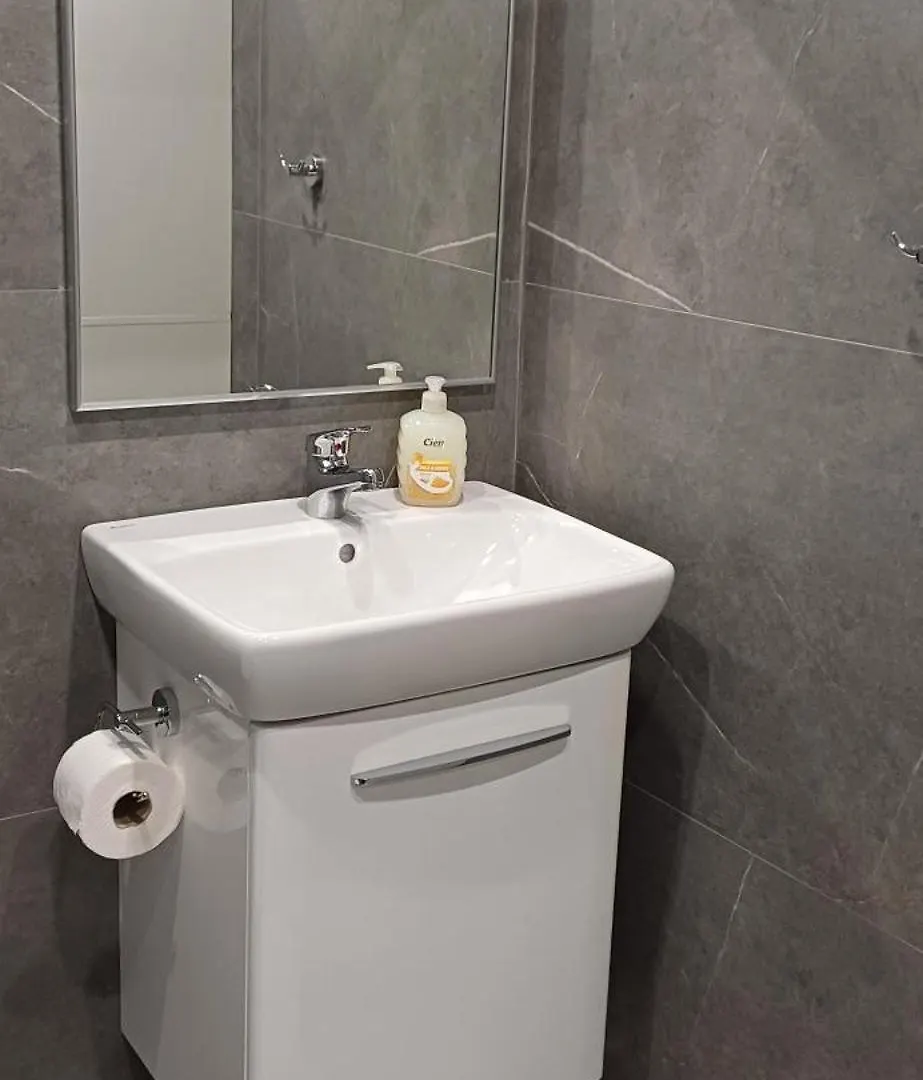לרנקה Makenzy Mermaid 2 Bedroom Apartment 0*,