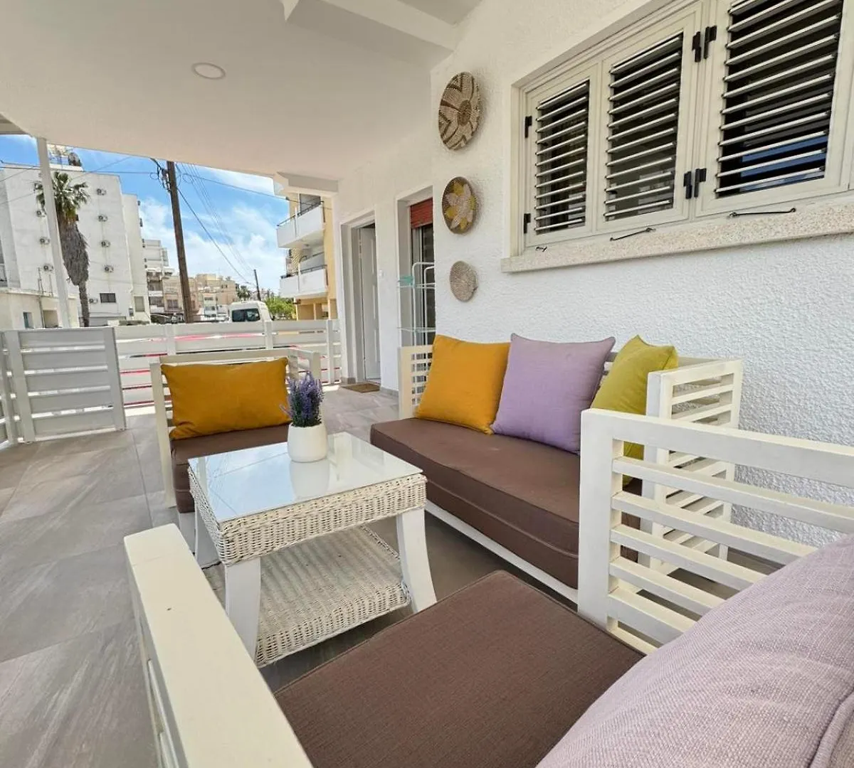 לרנקה Makenzy Mermaid 2 Bedroom Apartment קפריסין